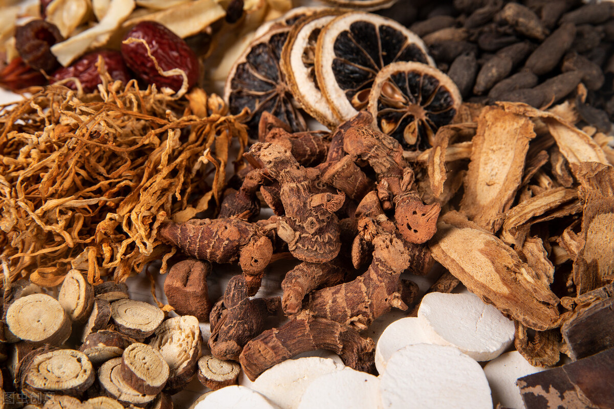 中医说湿疹是血液里面湿毒,湿热引起的湿疹多久能好