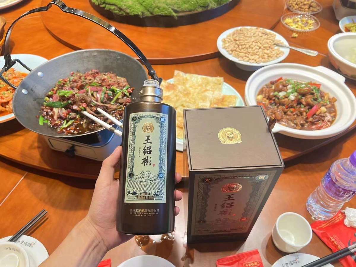 烟酒店老板不会告诉你这几款好酒,烟酒店最好的三种酒