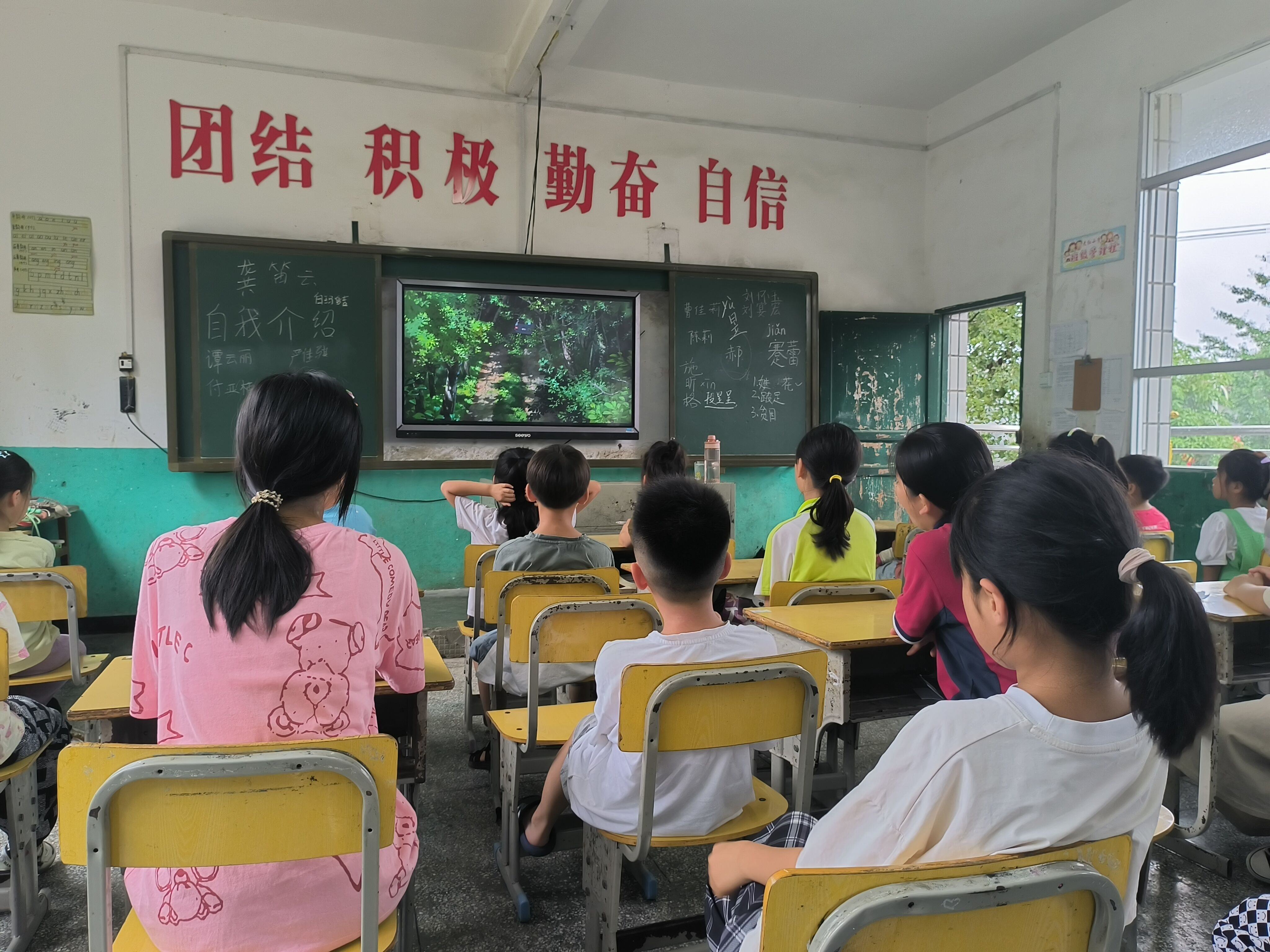 湖师学子三下乡视频,湖师学子三下乡彩排进行时