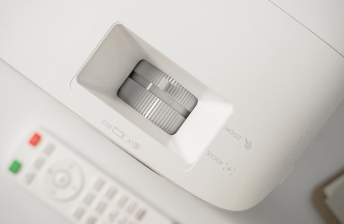 明基mx560投影仪怎么连接电脑,明基mx560投影仪距离地面要多高