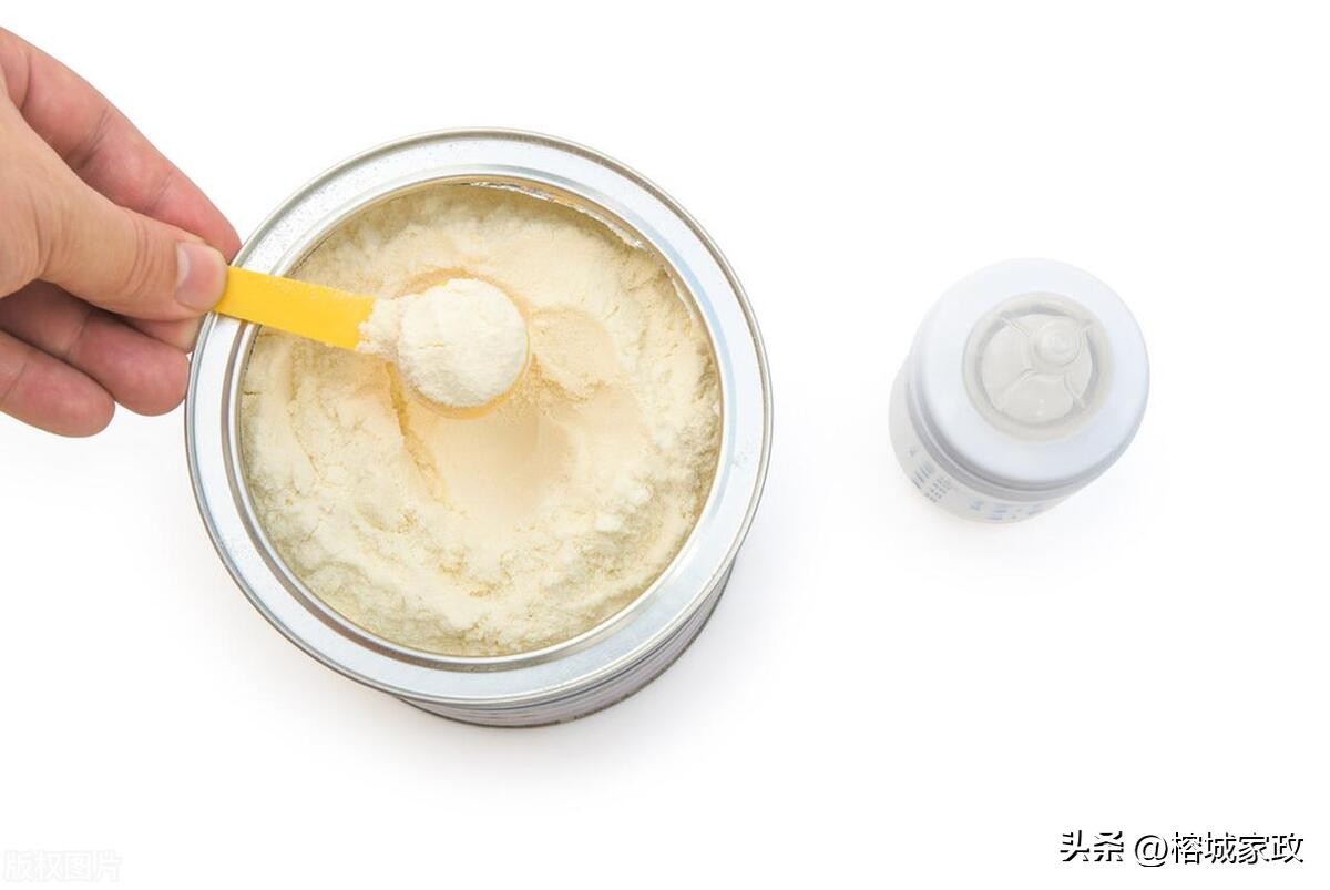 给孩子转奶粉的正确方法,从母乳转奶粉的正确方法