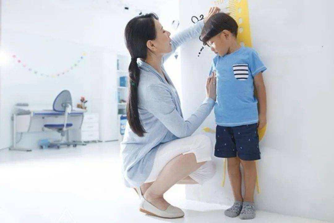 1到18岁孩子标准身高参照表,最新1-18岁孩子身高标准表