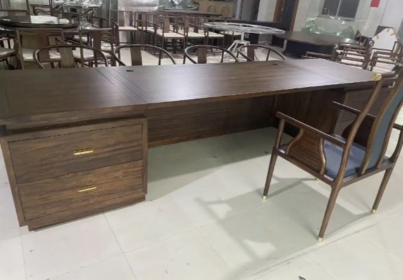 老板办公桌椅组合简约现代大班台,老板办公室柜子效果图新中式