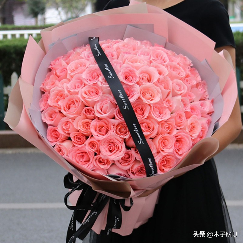 情人节送什么颜色的玫瑰花最好,情人节送什么颜色的花最好