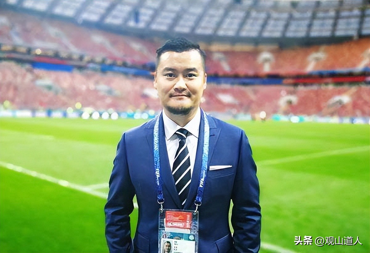 足球诗人贺炜到底读了多少书,足球诗人贺炜读书