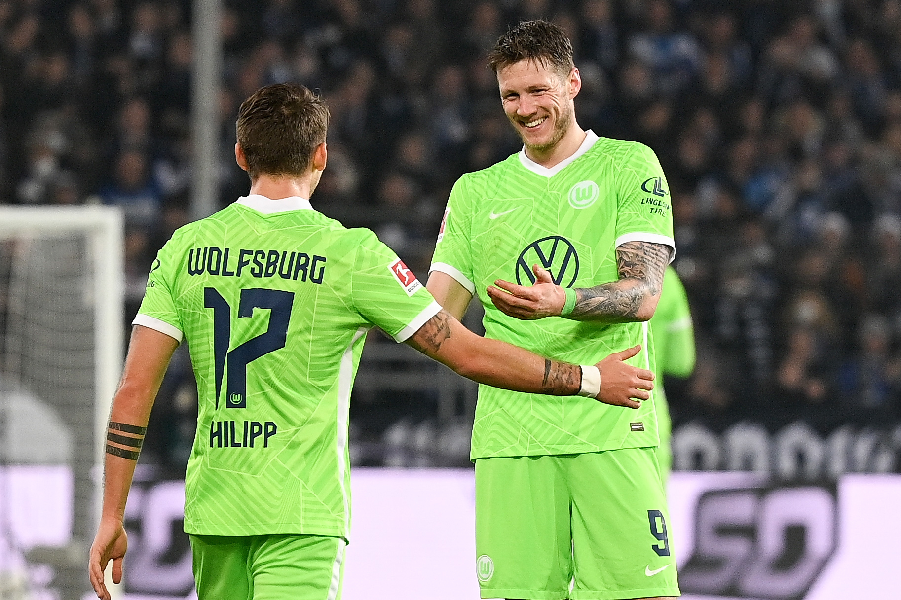 拜仁vs沃尔夫斯堡，作为9分钟5球的背景帝，狼堡还会给莱万机会吗