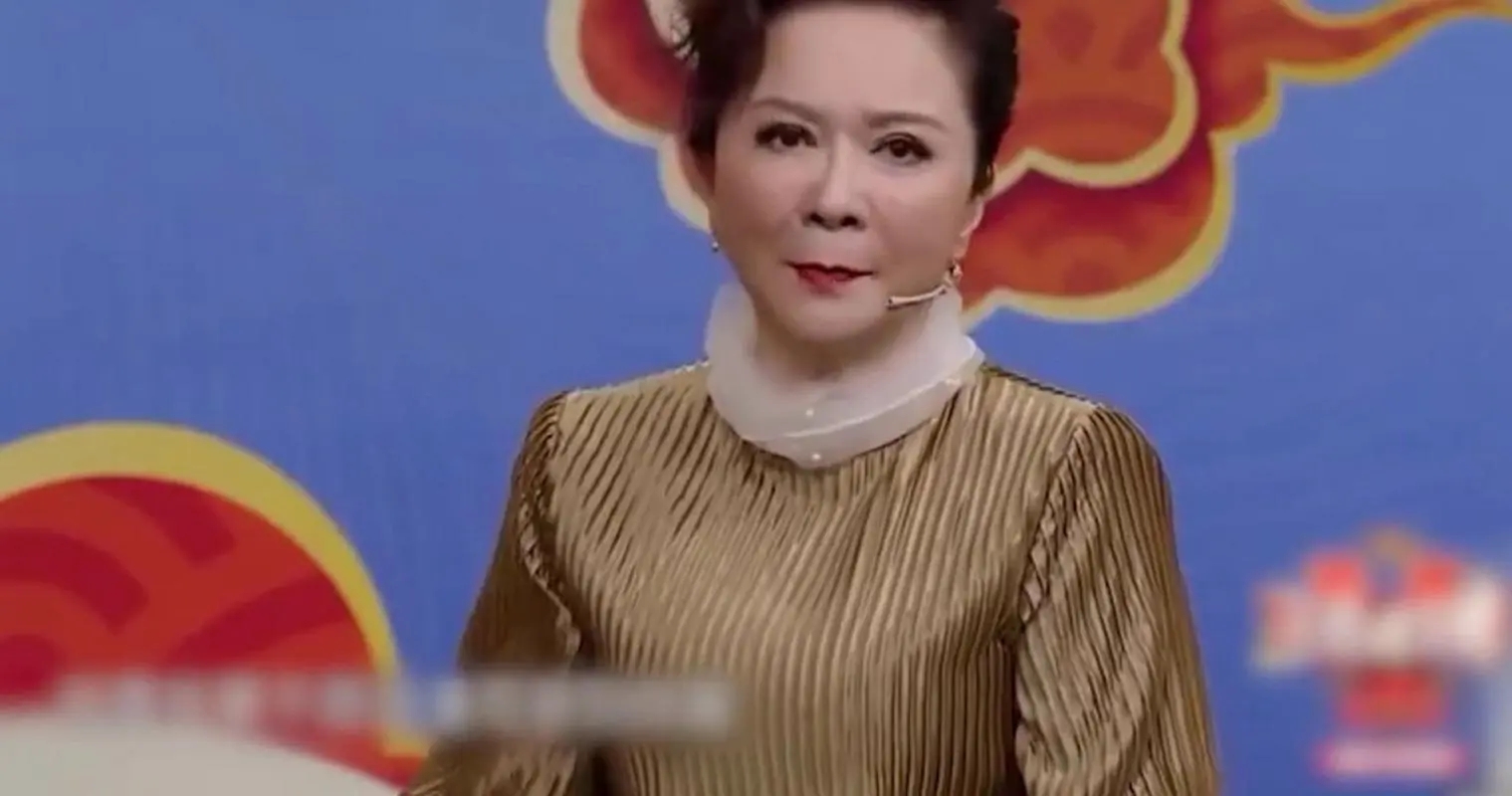 最失败硅胶脸的女星,硅胶脸女明星排行