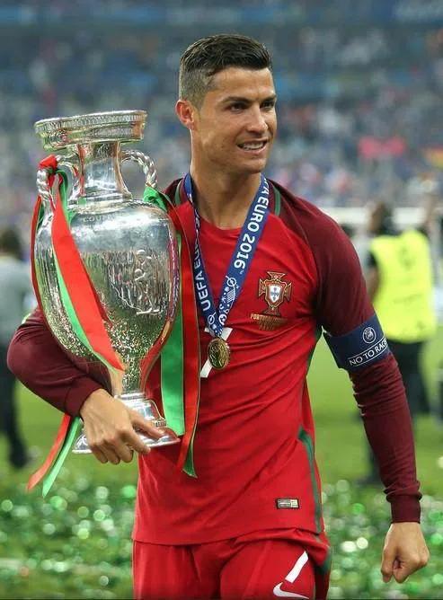 37岁的c罗最后一届世界杯,葡萄牙c罗告别世界杯