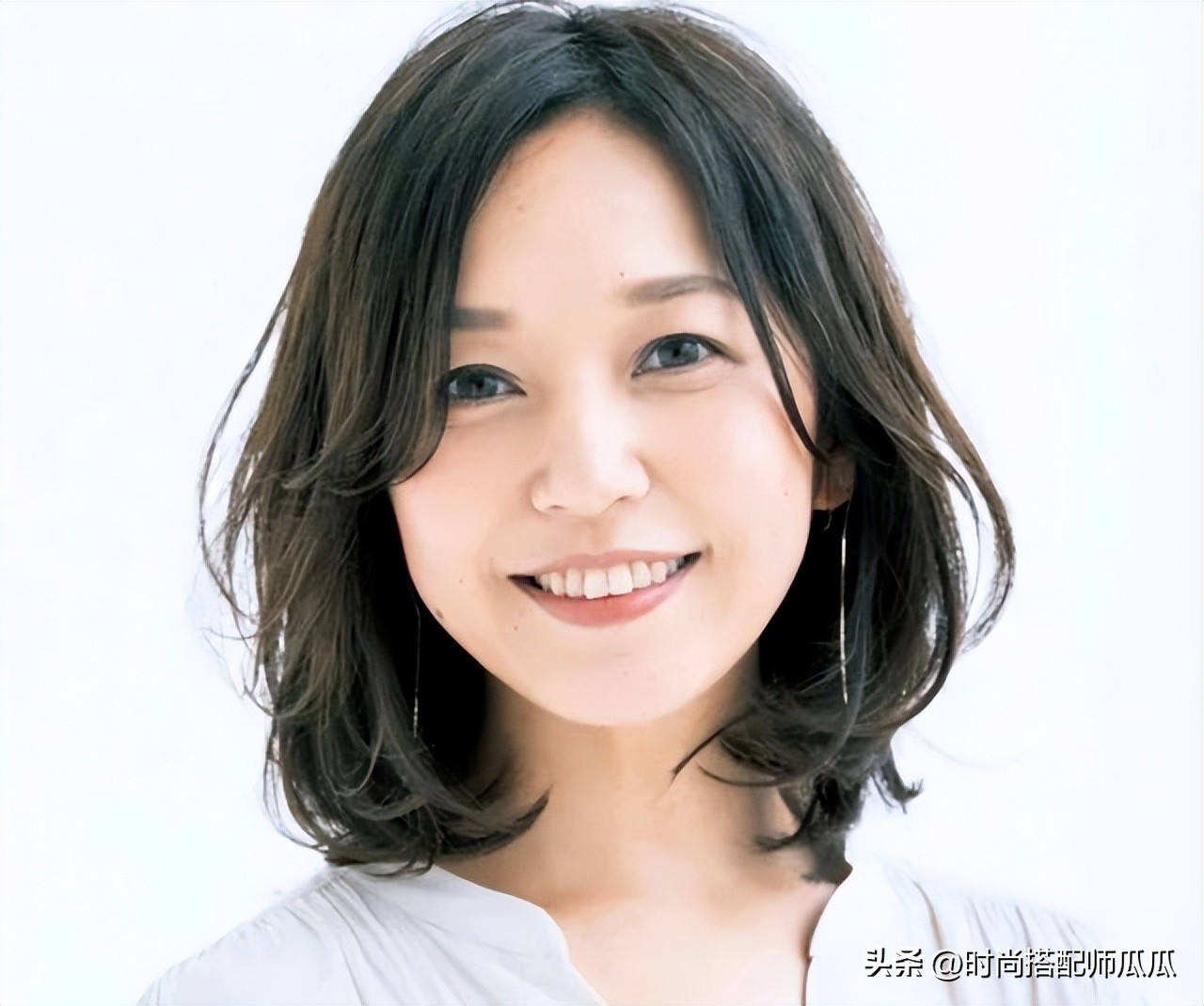 女生头发太多理什么短发减龄,女士短发越短越好