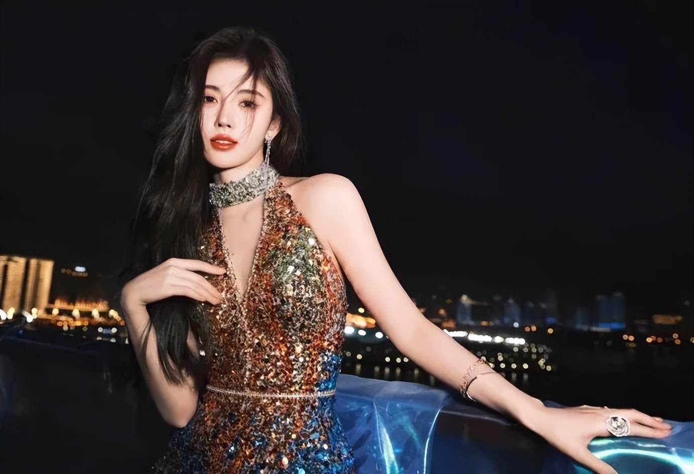 鞠婧祎流量惊呆前辈,鞠婧祎为什么不是流量小花