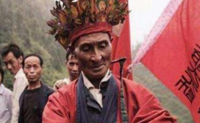 火焰山干尸发掘,火焰山惊现4600年前神秘干尸