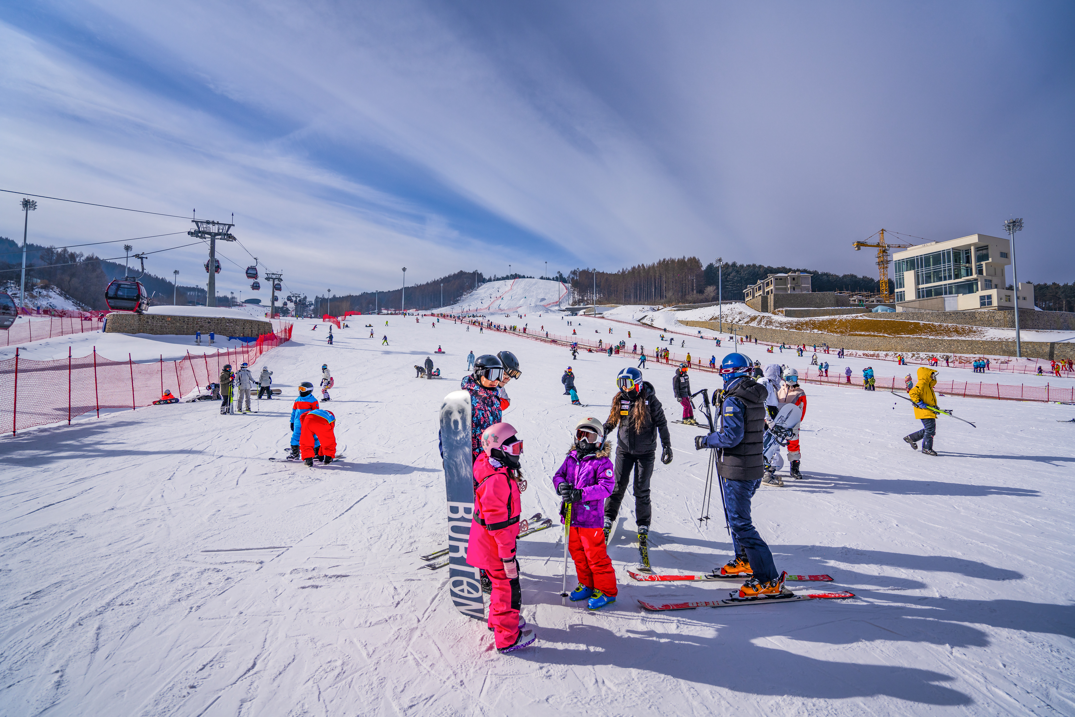 万峰通化滑雪度假区开板时间,通化万峰滑雪度假区种的什么树