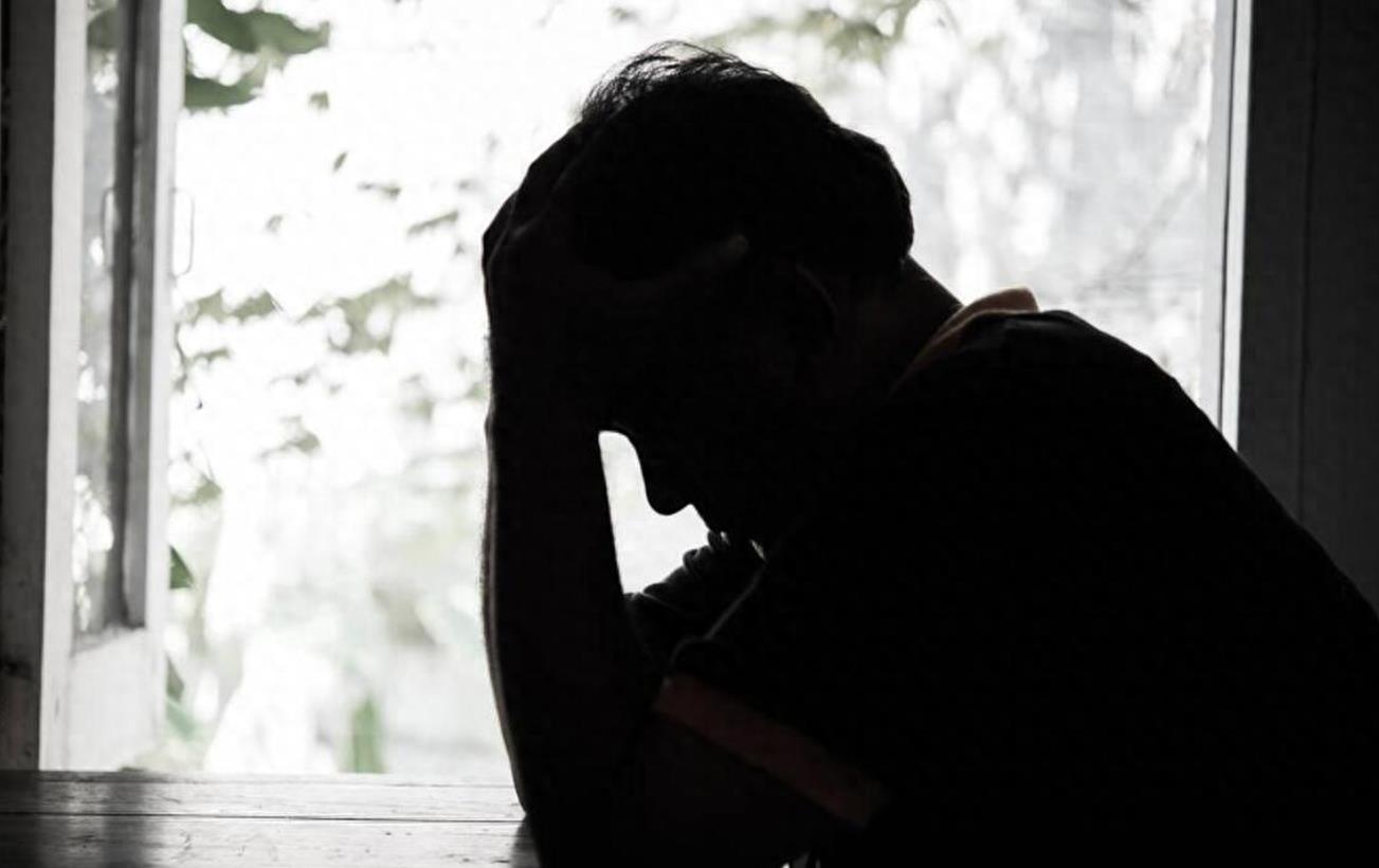 移居十年，捡到600多块河橄榄石，专家建议上交