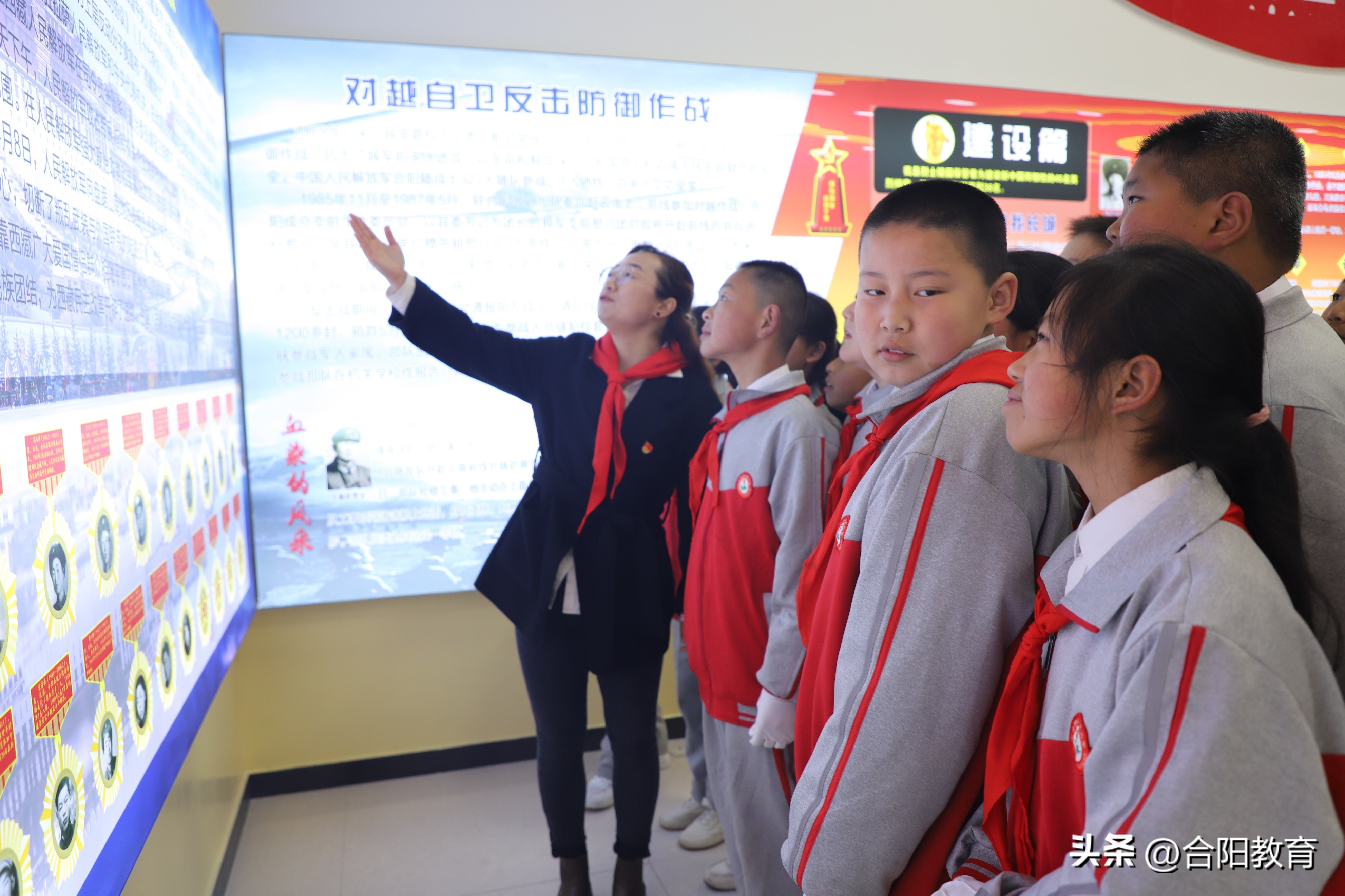 学生参加清明网上祭英烈活动照片,清明主题线上祭英烈活动学生图片