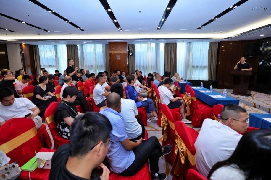 西北五省商家齐聚拼多多“农云”课堂，摩拳擦掌抢滩水果热销赛道