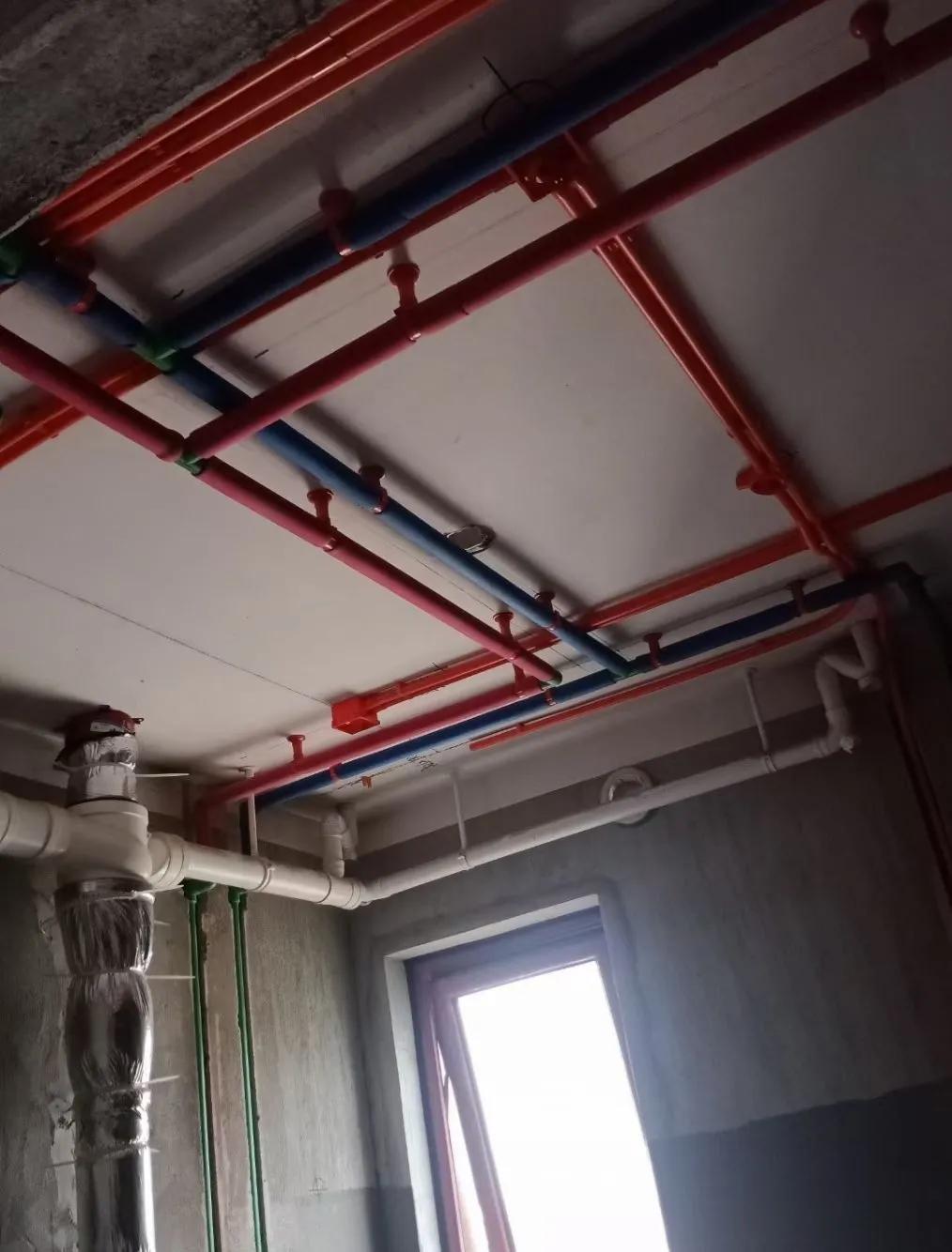 水电是走顶还是走地别被忽悠了,装地暖水电走顶和走地差多少钱