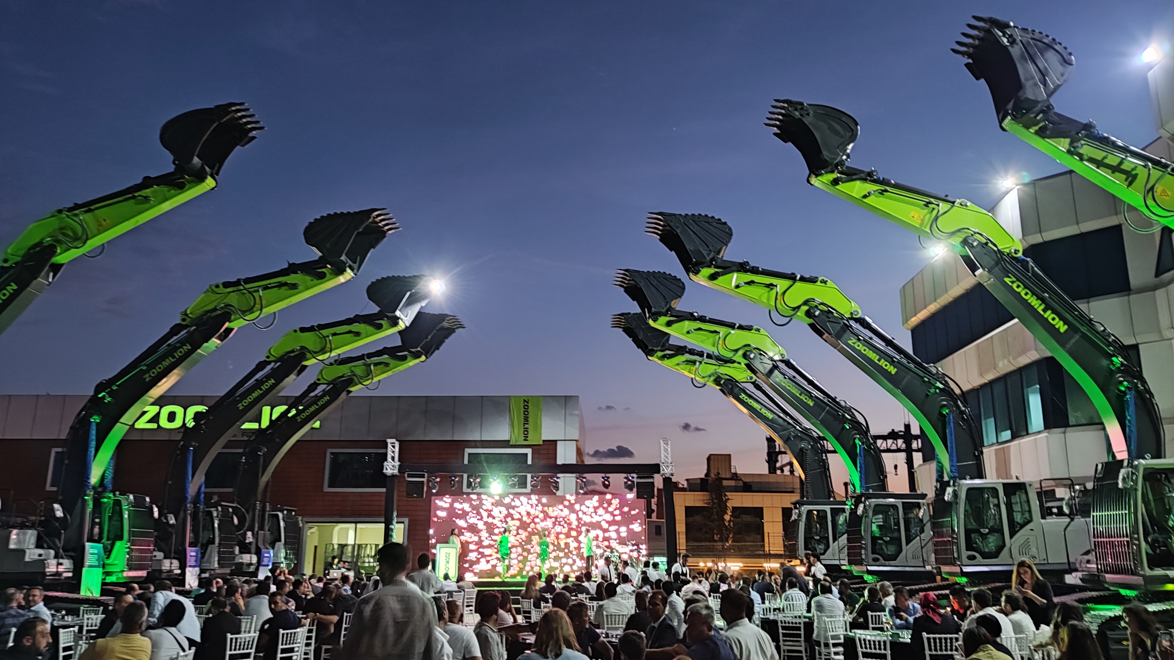 中联重科1250挖掘机多少钱一台,中联重科900g挖掘机多少钱