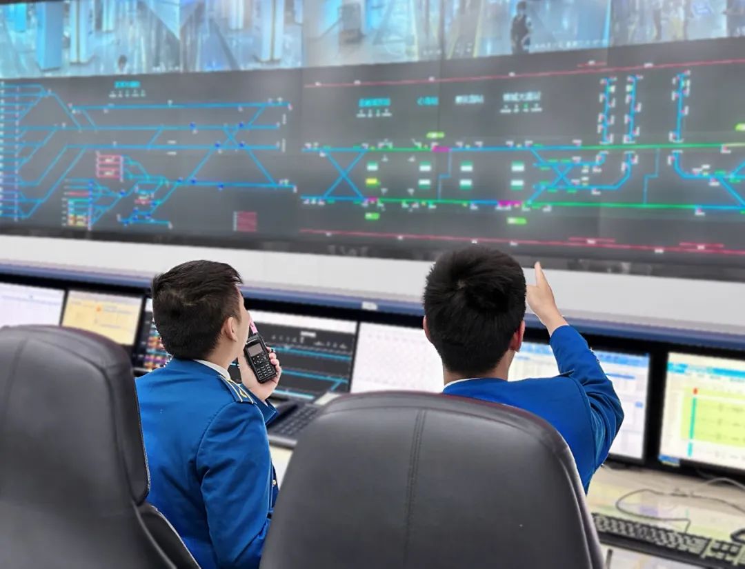 火到外国的视频评价,成都地铁火到国外评论