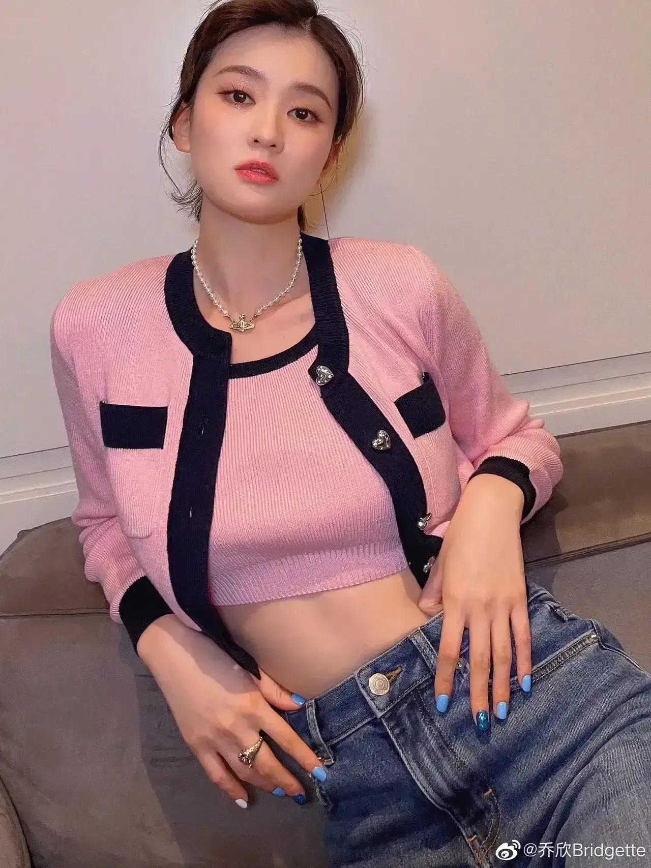 乔欣写真美照,乔欣惊艳写真照身材