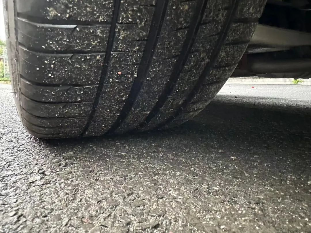 宝马m3磨砂版评测,米其林ps4s和倍耐力p0怎么选