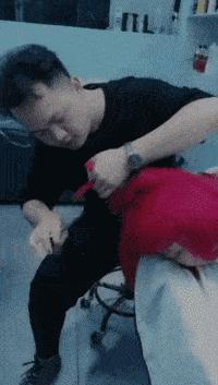 公公给我儿子看病图片,公公陪儿子输液哭了