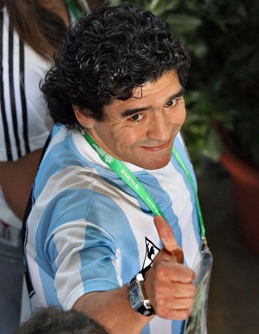 足坛十大神锋马拉多纳,世界足坛现役前腰排名