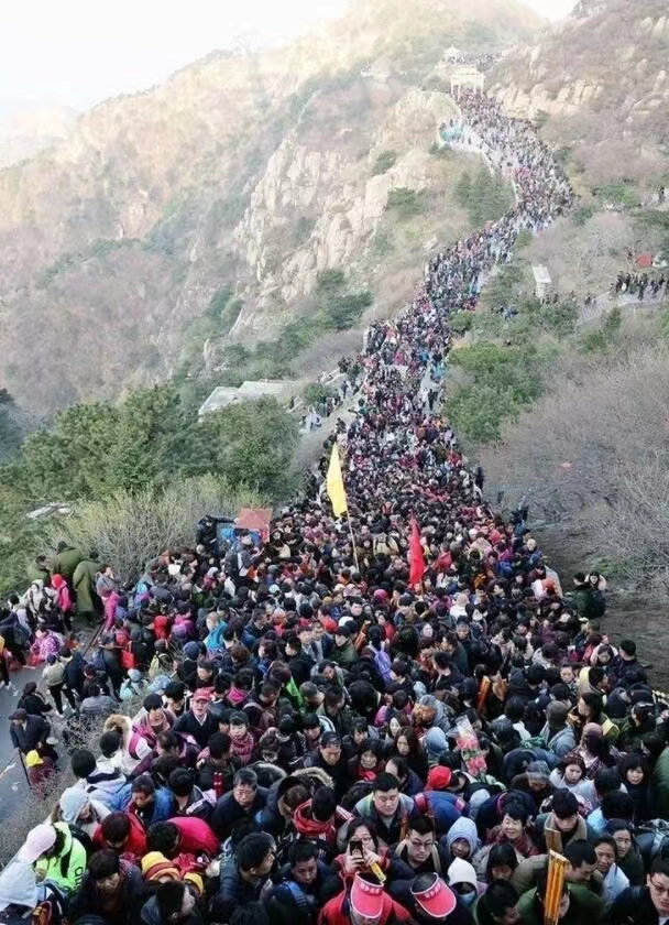 为什么国内旅游比国外旅游贵,为什么国内游这么贵