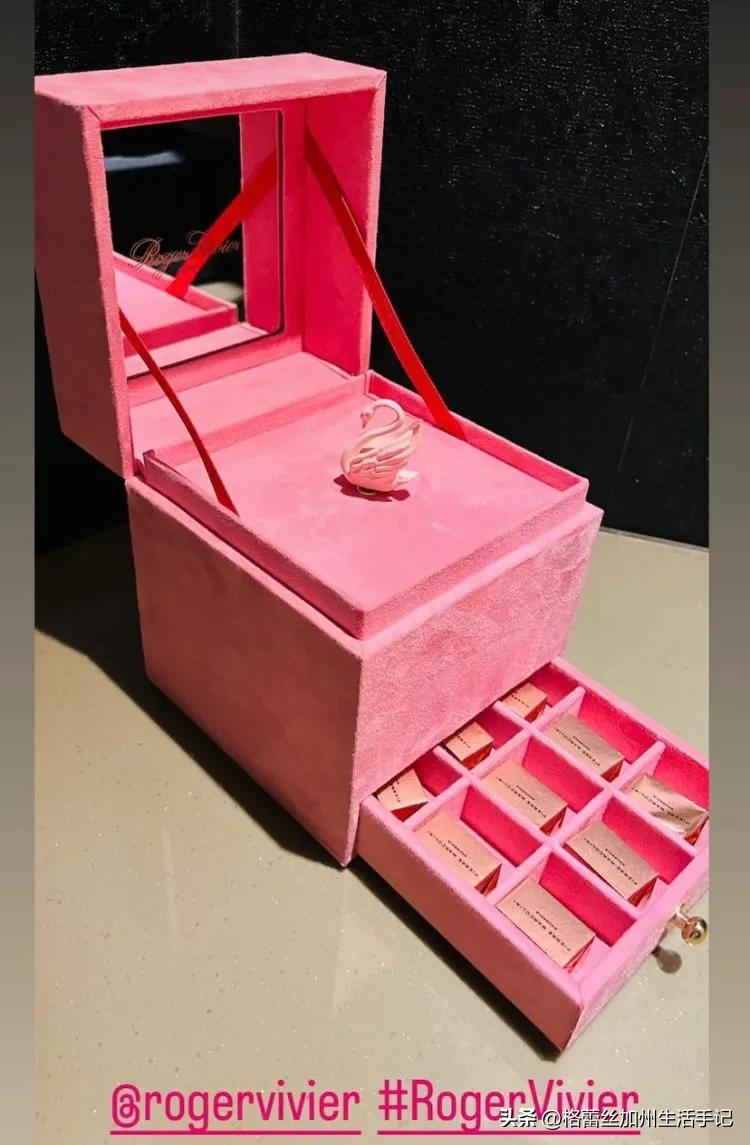 顶级奢侈品牌爱马仕香奈儿在中秋节给他们的VIP客户送什么礼物？