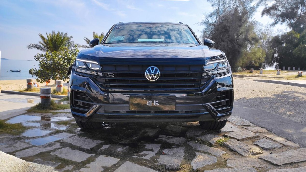 低调全面有内涵试驾进口大众途锐,试驾进口大众途锐suv四驱