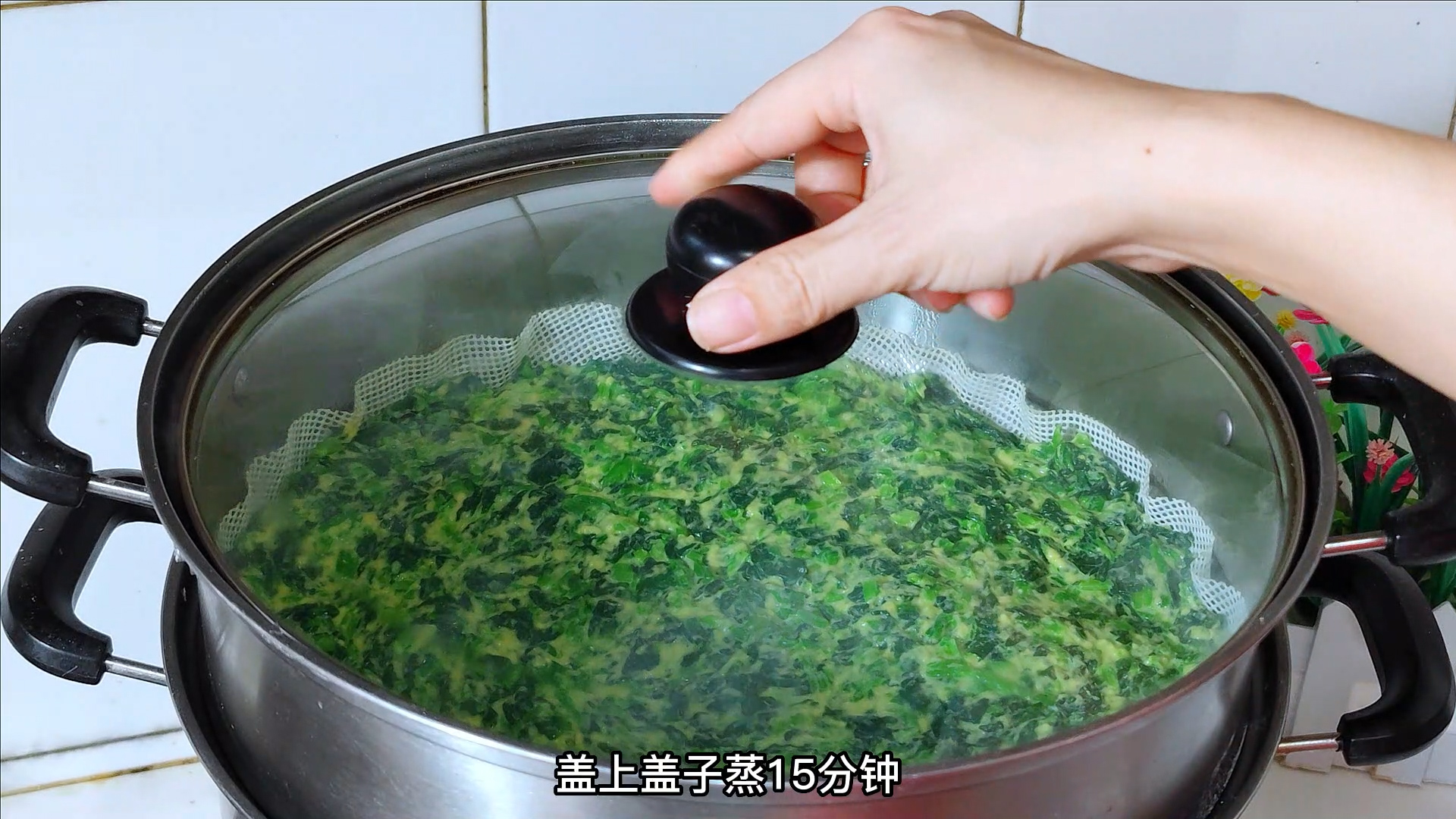 菠菜和什么吃会拉肚子,菠菜肠胃不好的人吃了会拉肚子吗