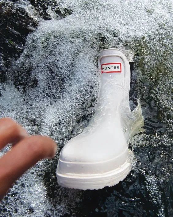 1万块钱可以买小雨伞吗,1万元以下雨伞