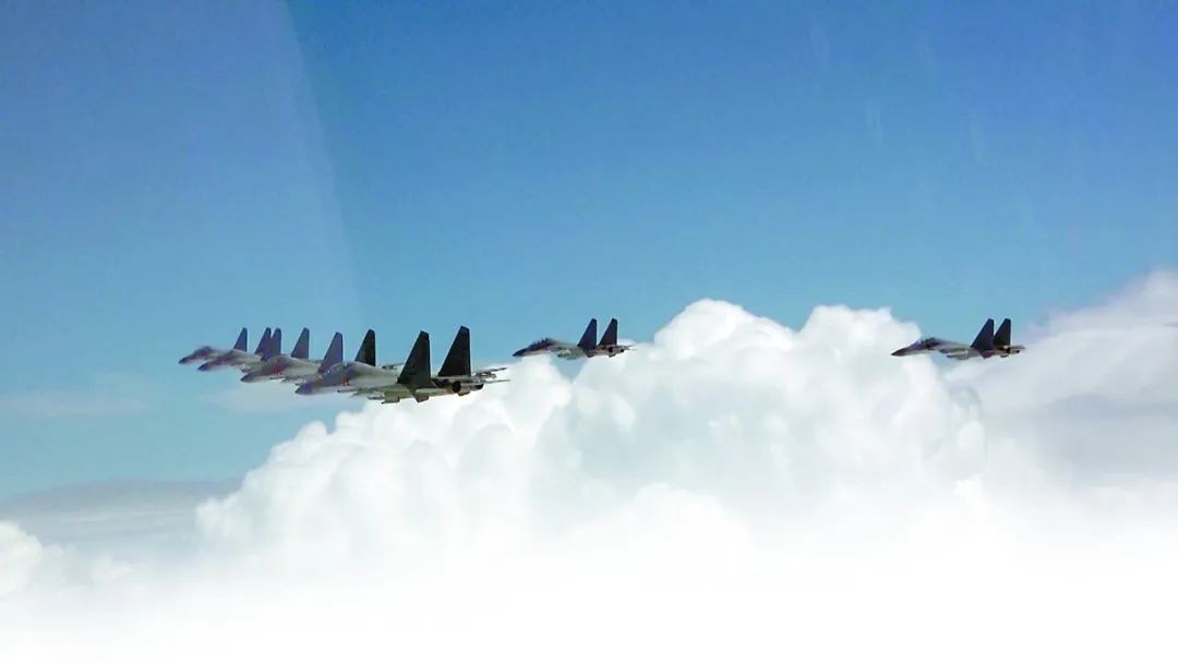 台海局势变化，邱毅是*独台**“内鬼”?大陆网民不敢相信