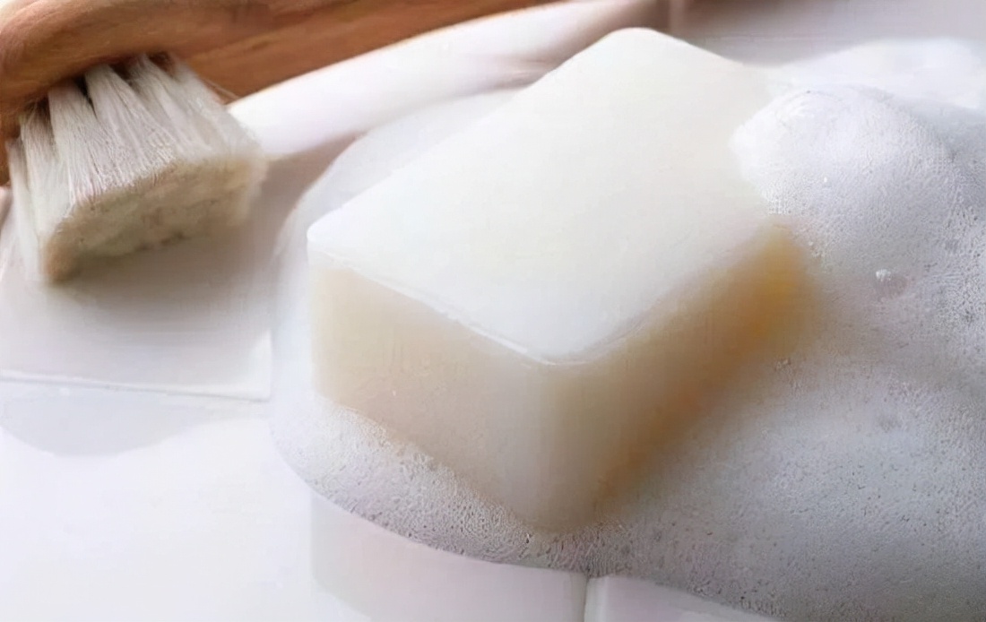 去屑控油防脱发洗发水推荐男士,排名第一的去屑止痒洗发水男士