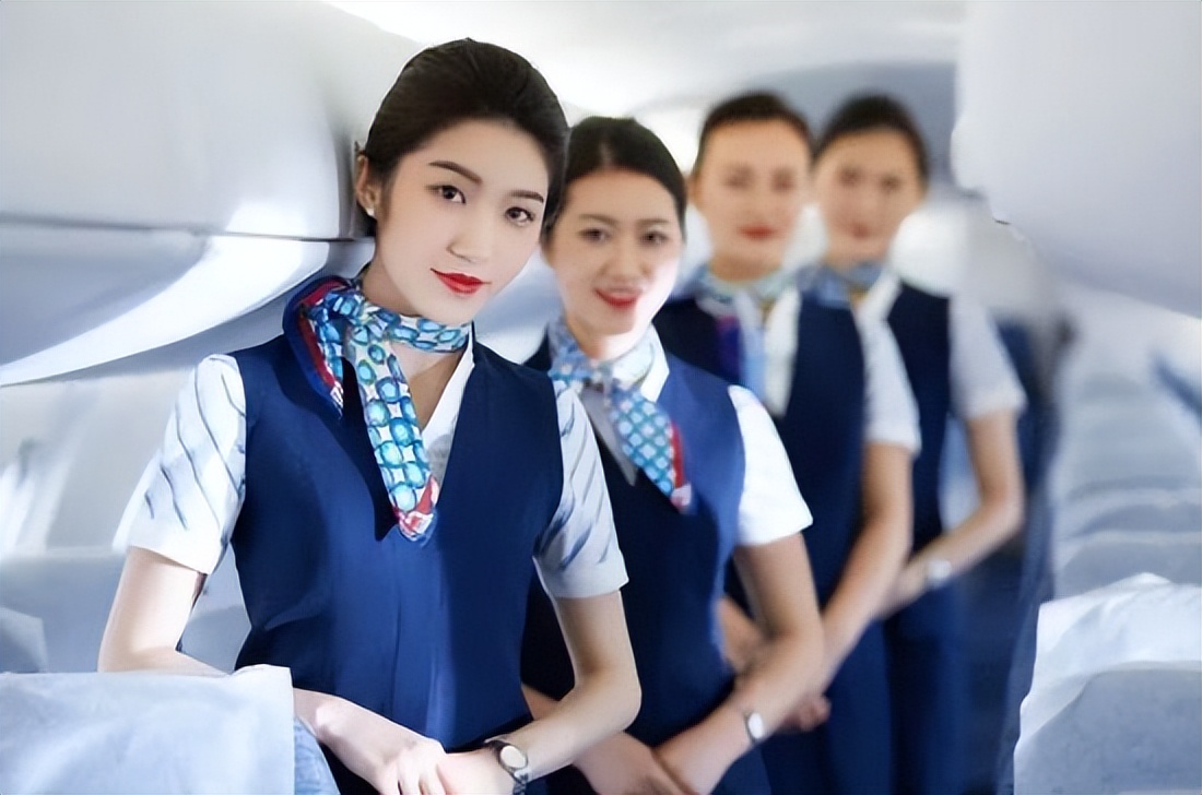 考研容易且适合考公务员的专业,考研考公务员比较有用的专业