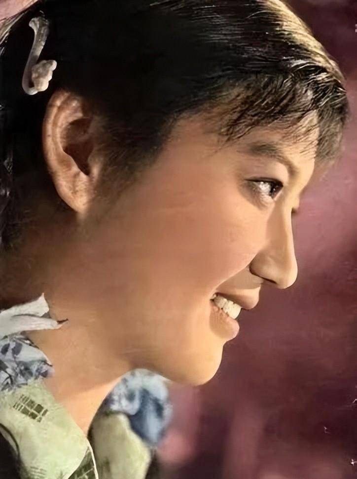 2月份病逝的明星,年初母亲去世年中父亲去世的明星