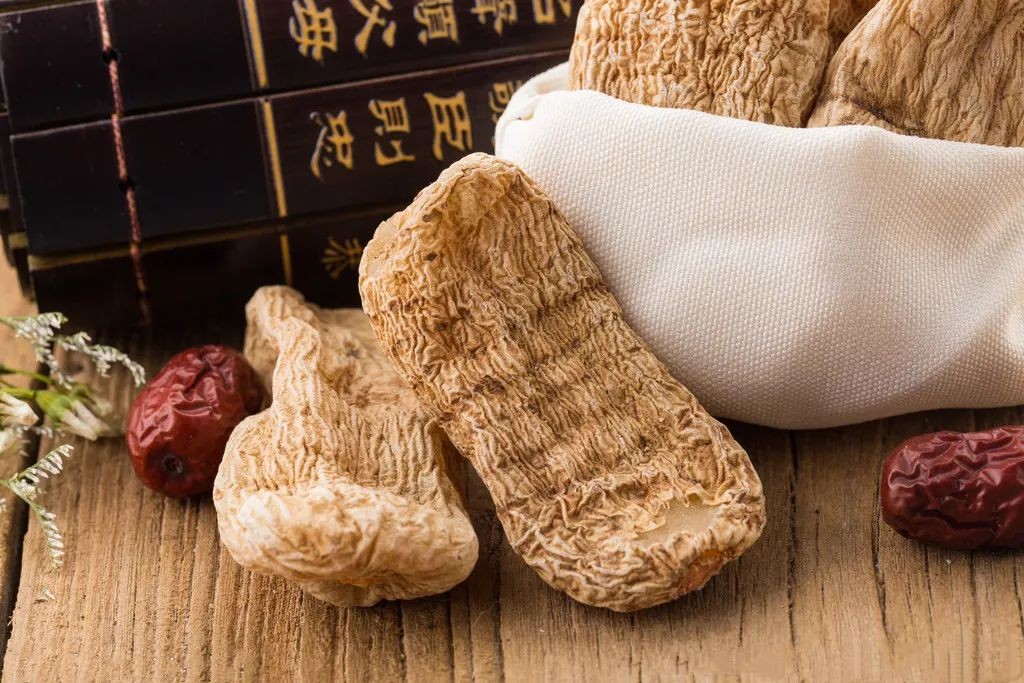 老中医一招治耳鸣,既治耳鸣又治腰疼的中药