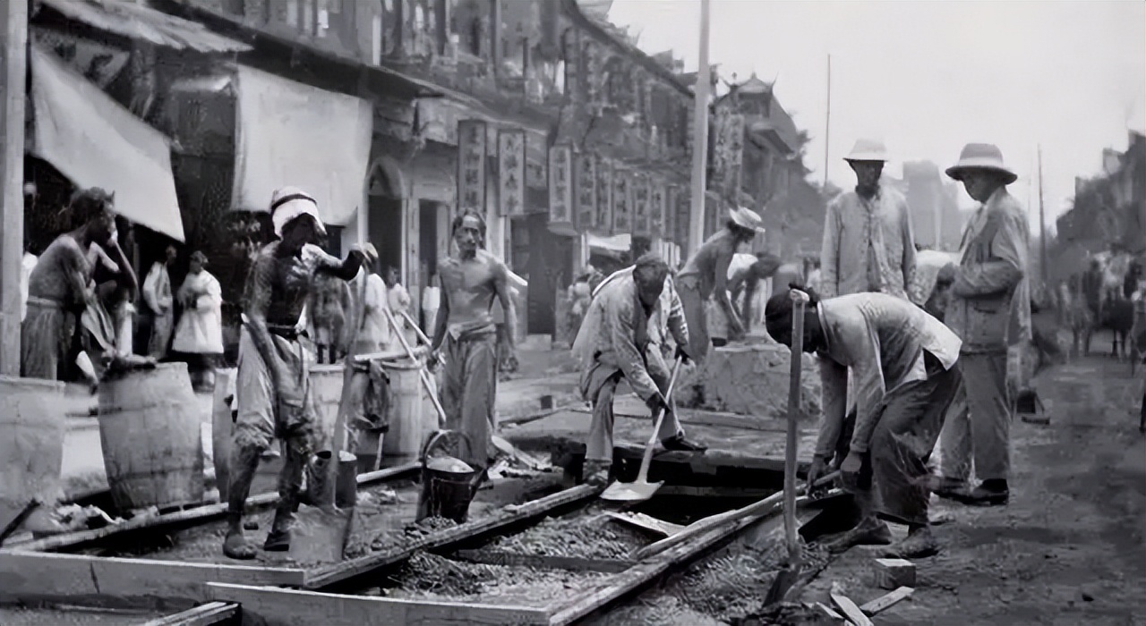 1989年，专家清理霍元甲尸骨时，意外发现霍元甲的真正死因