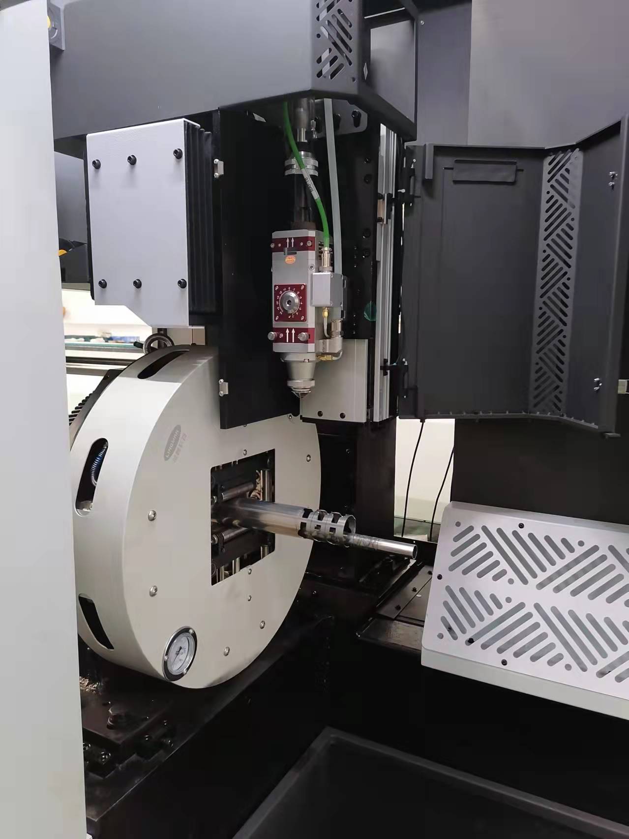 激光切管机多久能自己操作,国内做得最好的激光切管机