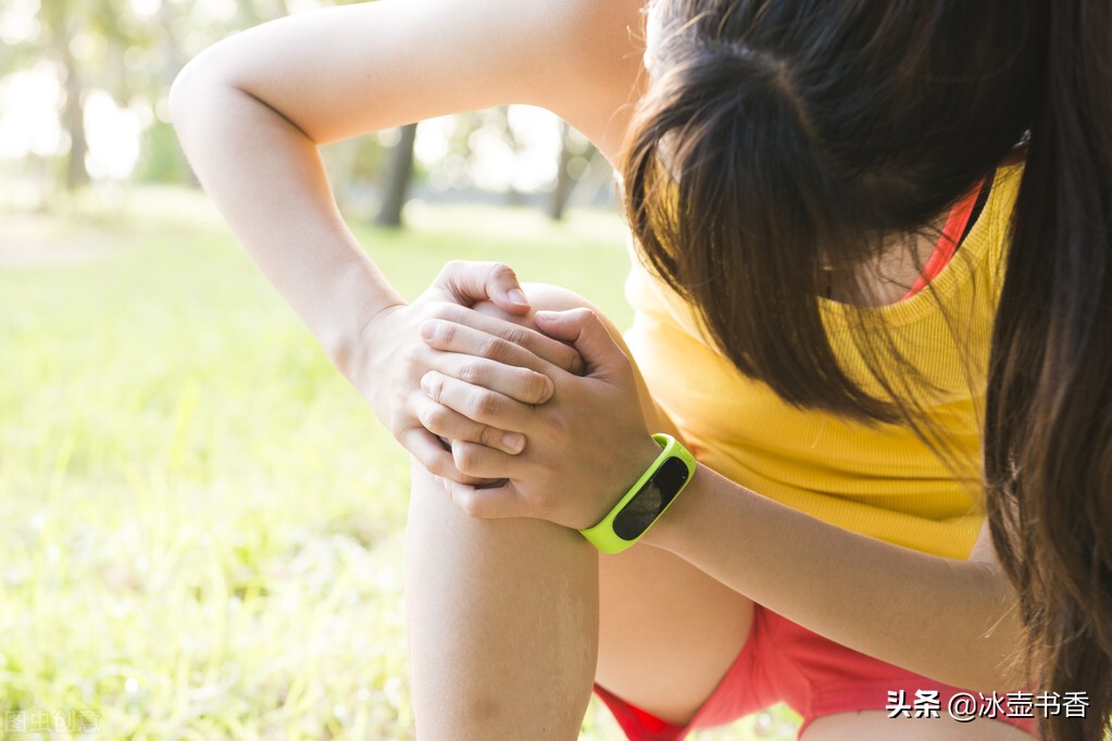 穿高跟鞋摔了一跤,穿高跟鞋摔了会怎样