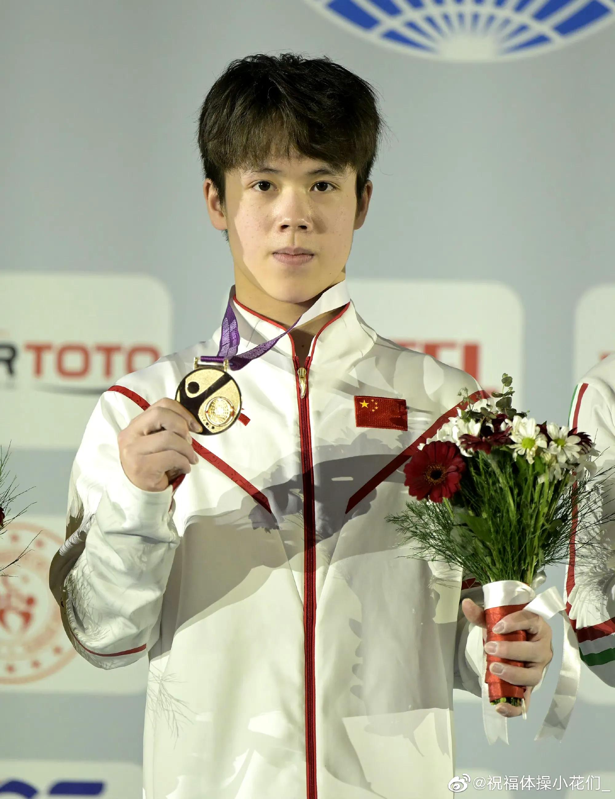 视频金牌体操世青赛太原小将夺冠,体操运动员小将夺冠合集