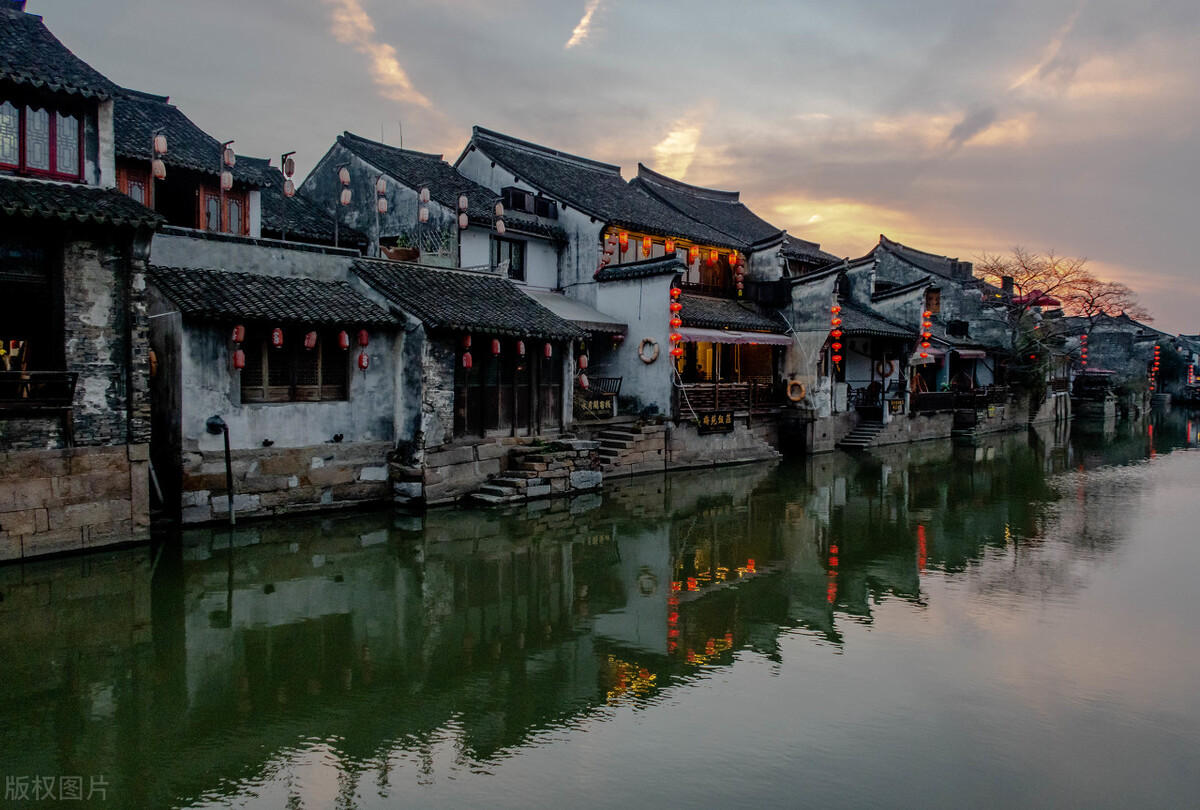 夏天自驾游最凉快的地方,旅游十大必去的地方中国夏天