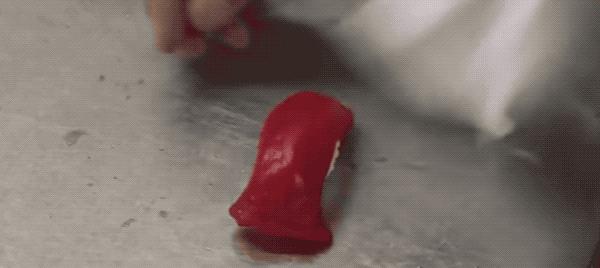 假食品模型视频,这些假食物都是人工合成的