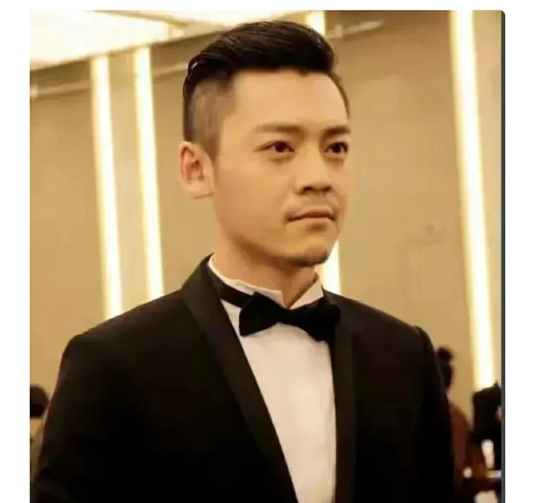 演员巍子儿子王紫逸,演员巍子和儿子