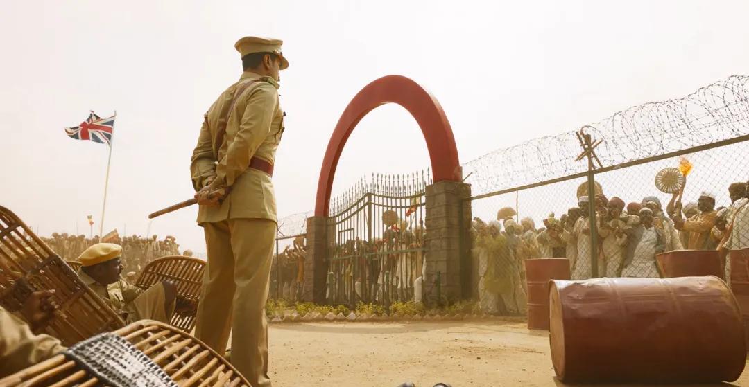 RRR!水火相燃!印度版《赛德克·巴莱》,在嗨感中演绎兄弟情