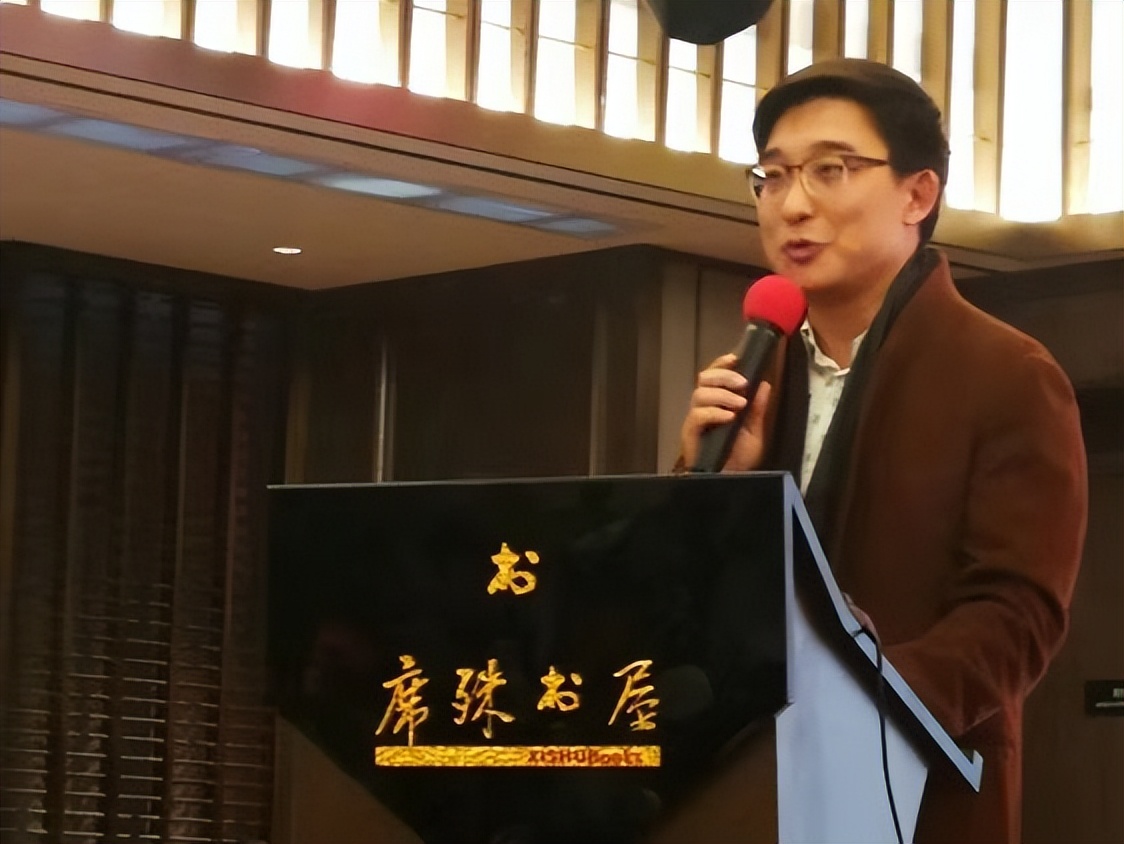 让红色基因薪火相传视频,让红色的基因传承万代千秋演讲