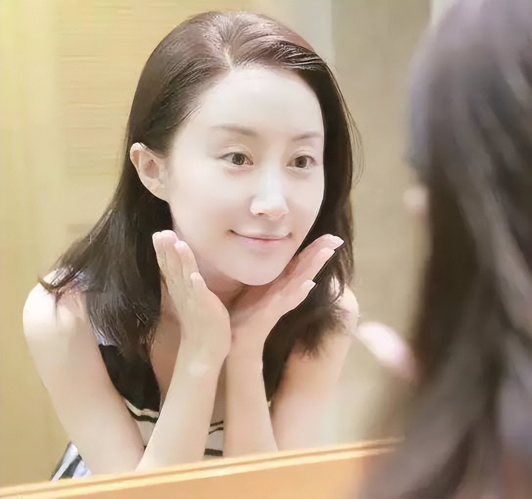 vidivici蚕丝美白保湿洗面奶,vidivici洗面奶和香奈儿洗面奶