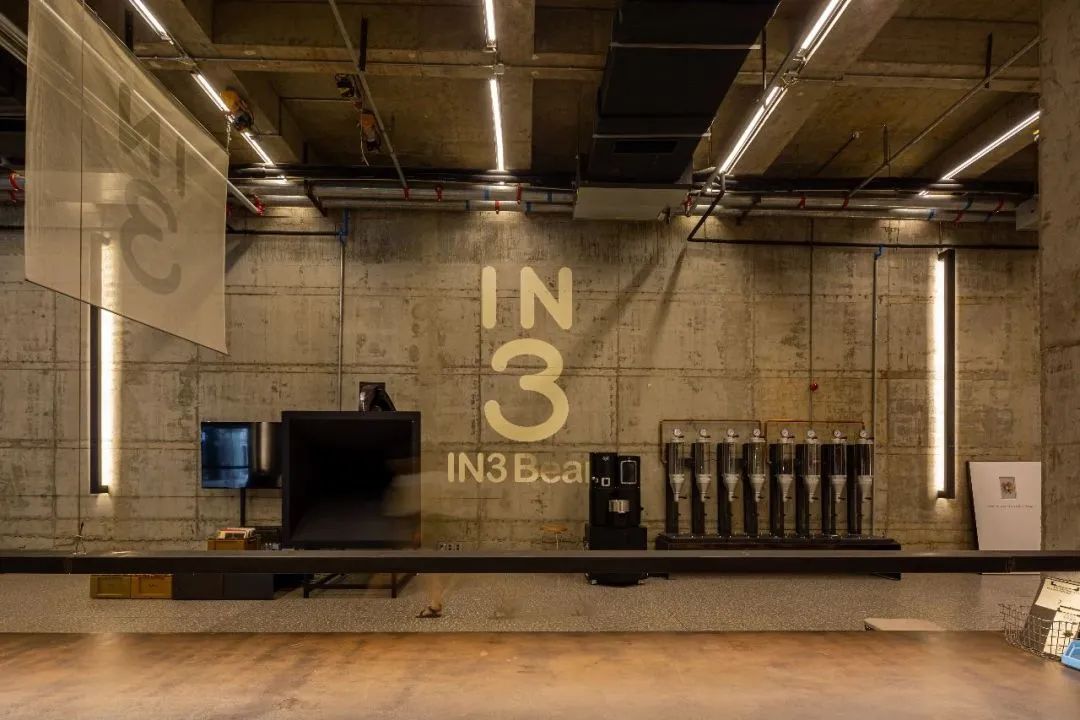 去看人山人海不如慢享生活,去看人山人海去看星空