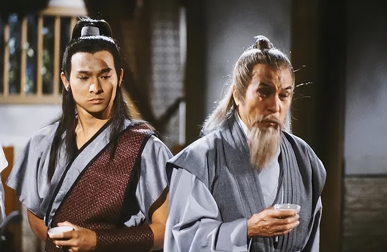 古龙写刀金庸写剑,古龙梁羽生金庸哪个好看