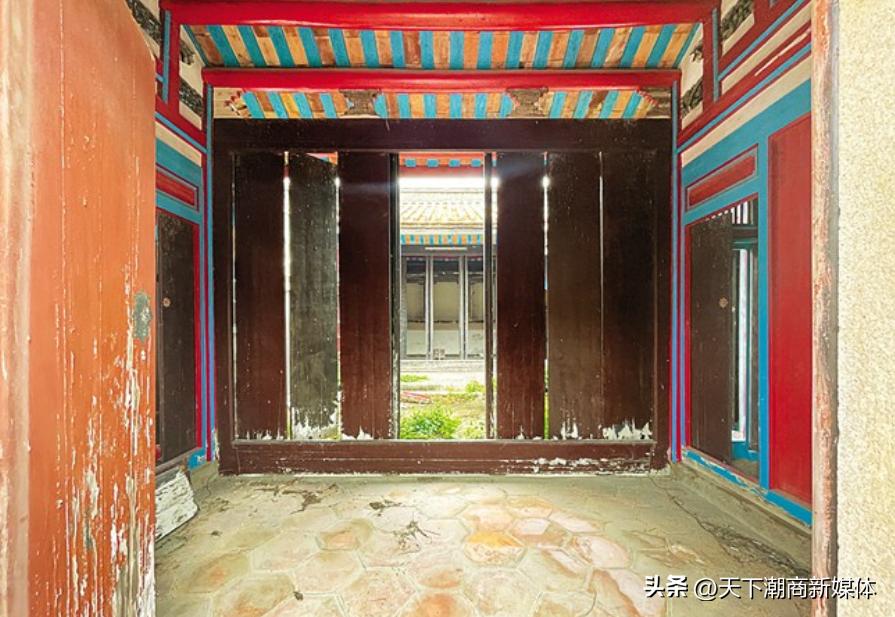 这对潮籍兄弟在香港开创“电讯王国”，40余年慷慨捐资办公益