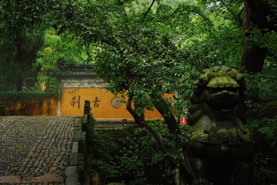 适合夏天避暑旅游的地方,适合夏天避暑的旅游地方